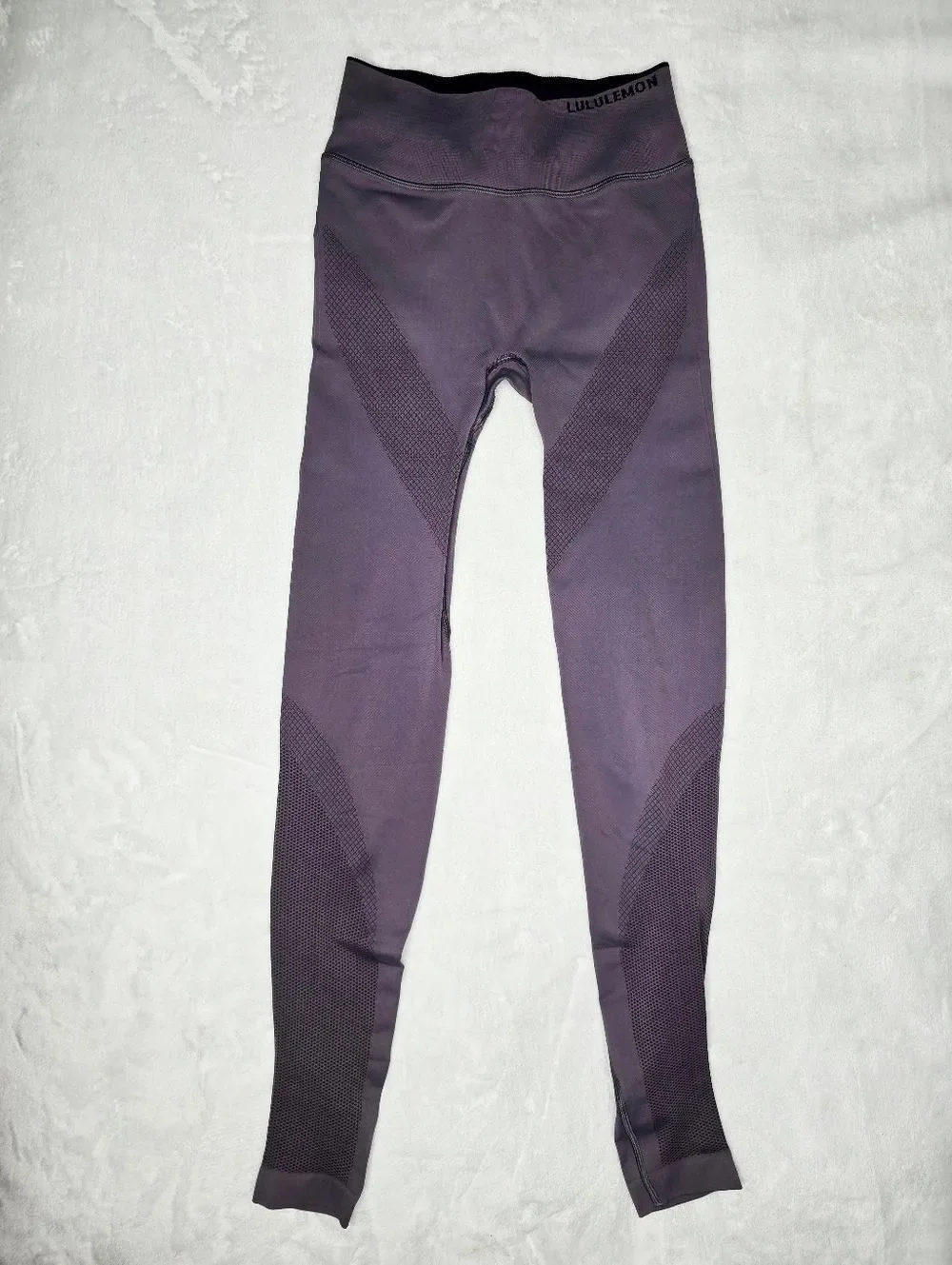 Lululemon Iconic Sweat Tight Seamless Leggings Graphite Purple Black High Rise 4